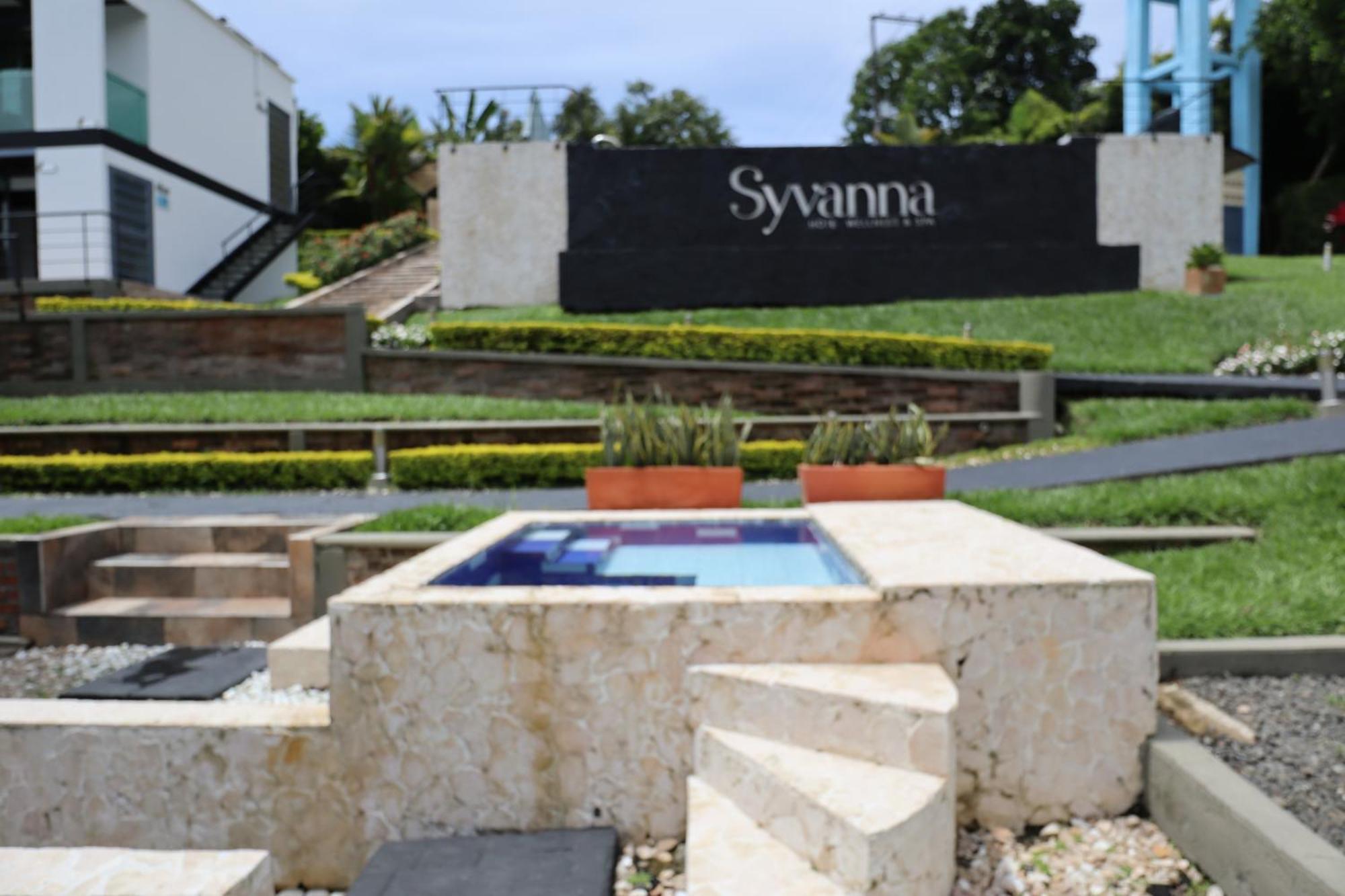 Hotel Syvanna Wellness And Spa Cerritos ภายนอก รูปภาพ