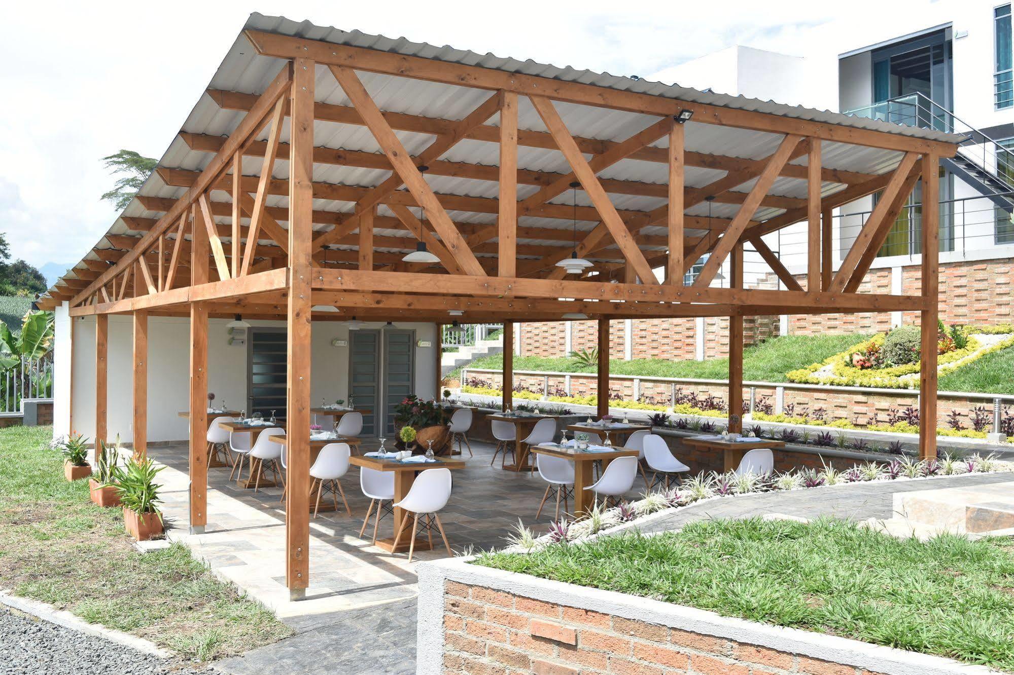 Hotel Syvanna Wellness And Spa Cerritos ภายนอก รูปภาพ