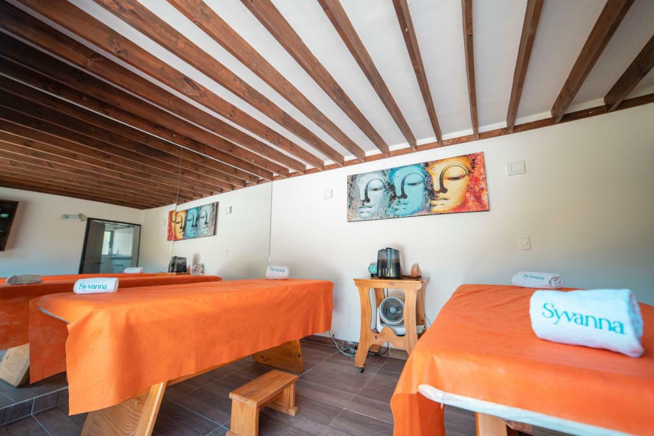 Hotel Syvanna Wellness And Spa Cerritos ภายนอก รูปภาพ