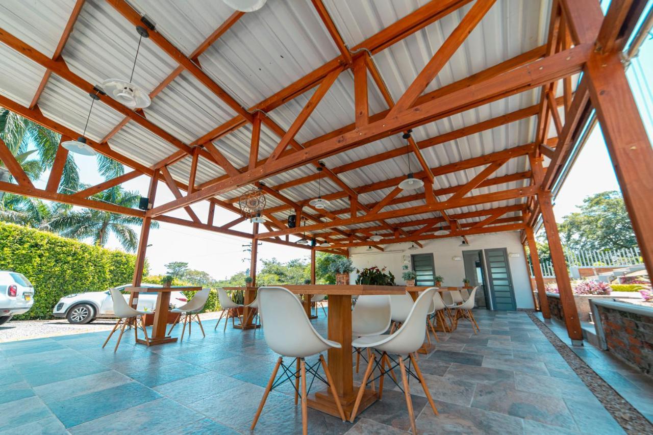Hotel Syvanna Wellness And Spa Cerritos ภายนอก รูปภาพ